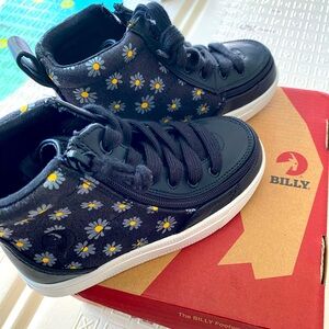 BILLY Footwear Classic Lace High Top